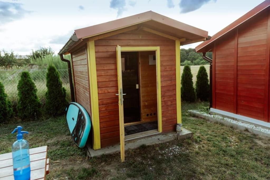 Domek Nad Jeziorem Moryn Exteriör bild
