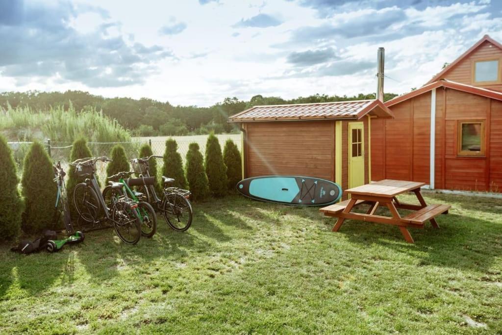 Domek Nad Jeziorem Moryn Exteriör bild